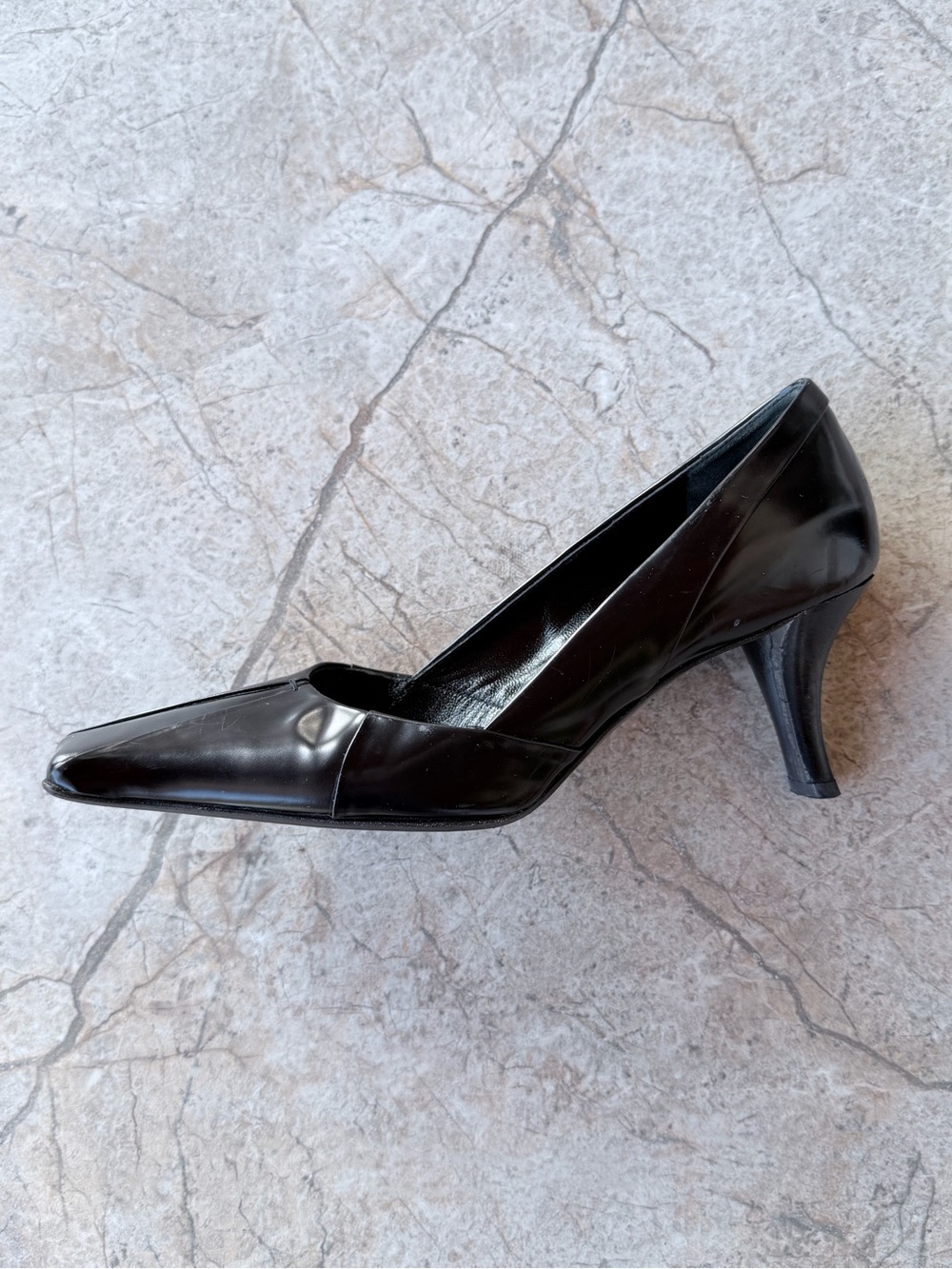 Archival PRADA F/W 1999 Black Patent Leather Square Toe Center Seam Heels Pumps - Picture 8 of 11